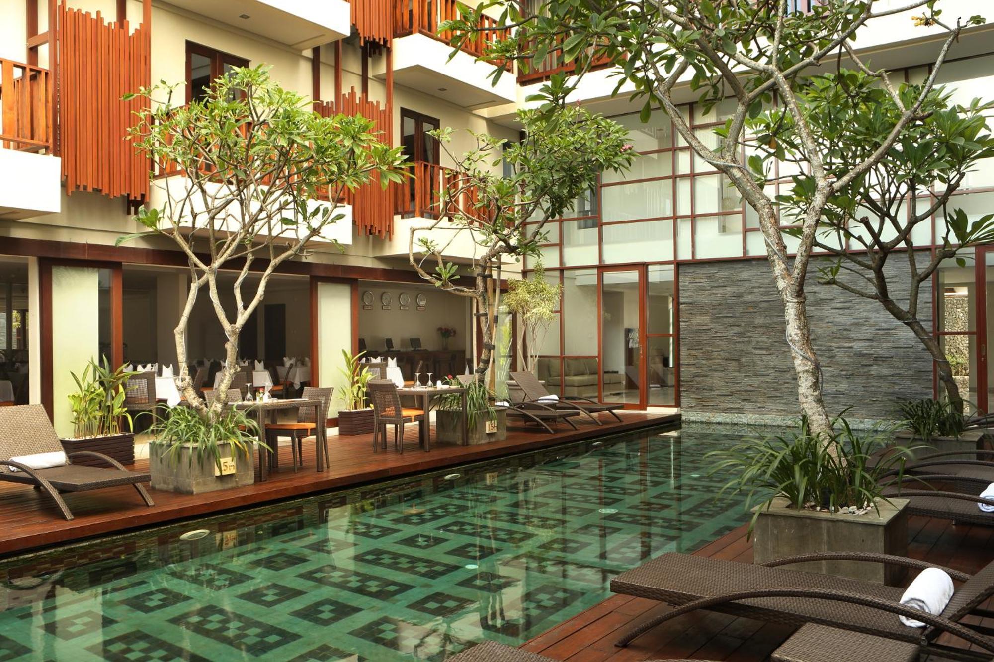 D'Primahotel Seminyak Exterior foto